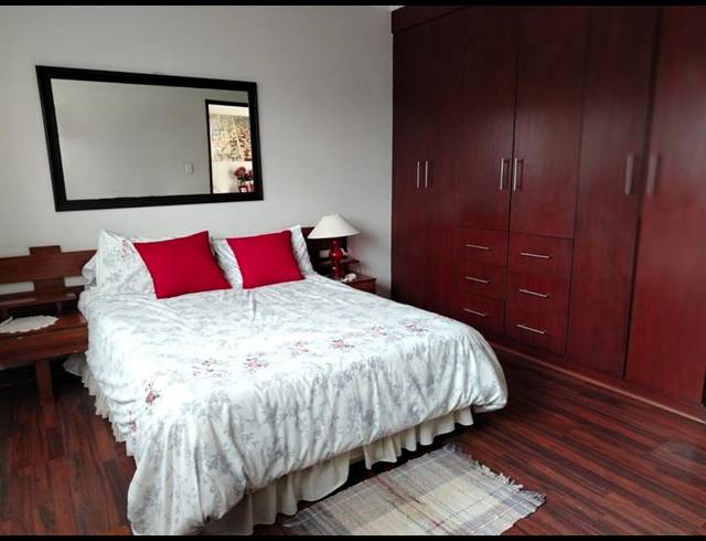 4 BEDROOM HOUSE FOR SALE IN AMBERFIELD MANOR